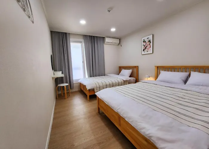 Hongdae Station House Апартаменты Сеул