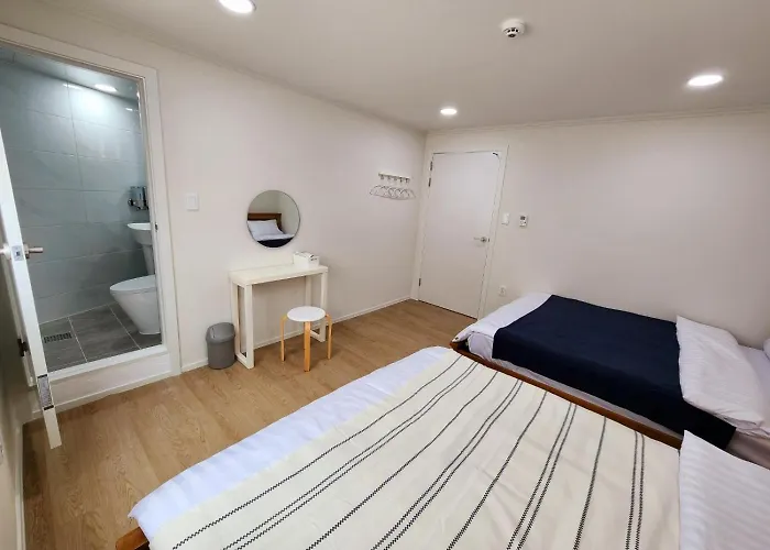 Hongdae Station House Апартаменты Сеул