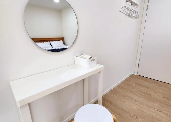 Hongdae Station House Сеул